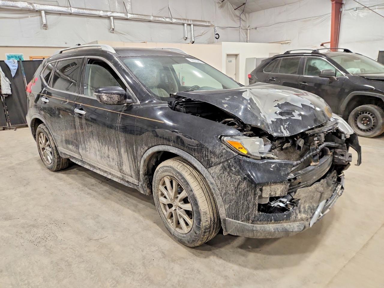 2017 NISSAN ROGUE