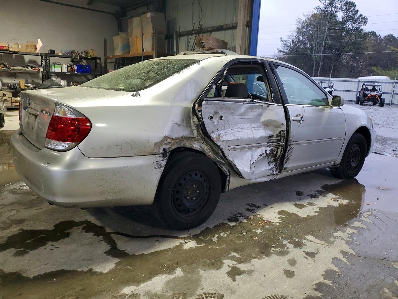 2005 TOYOTA CAMRY