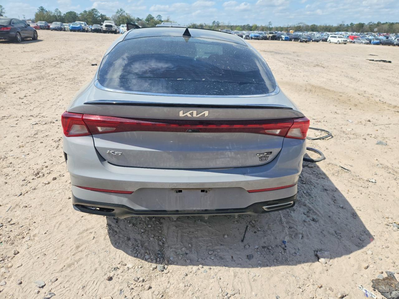 2022 KIA K5