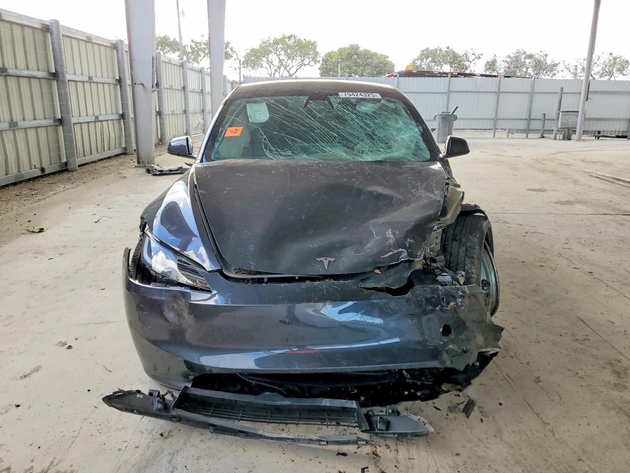 2024 TESLA MODEL 3