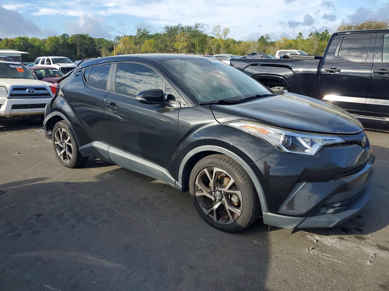 2019 TOYOTA C-HR