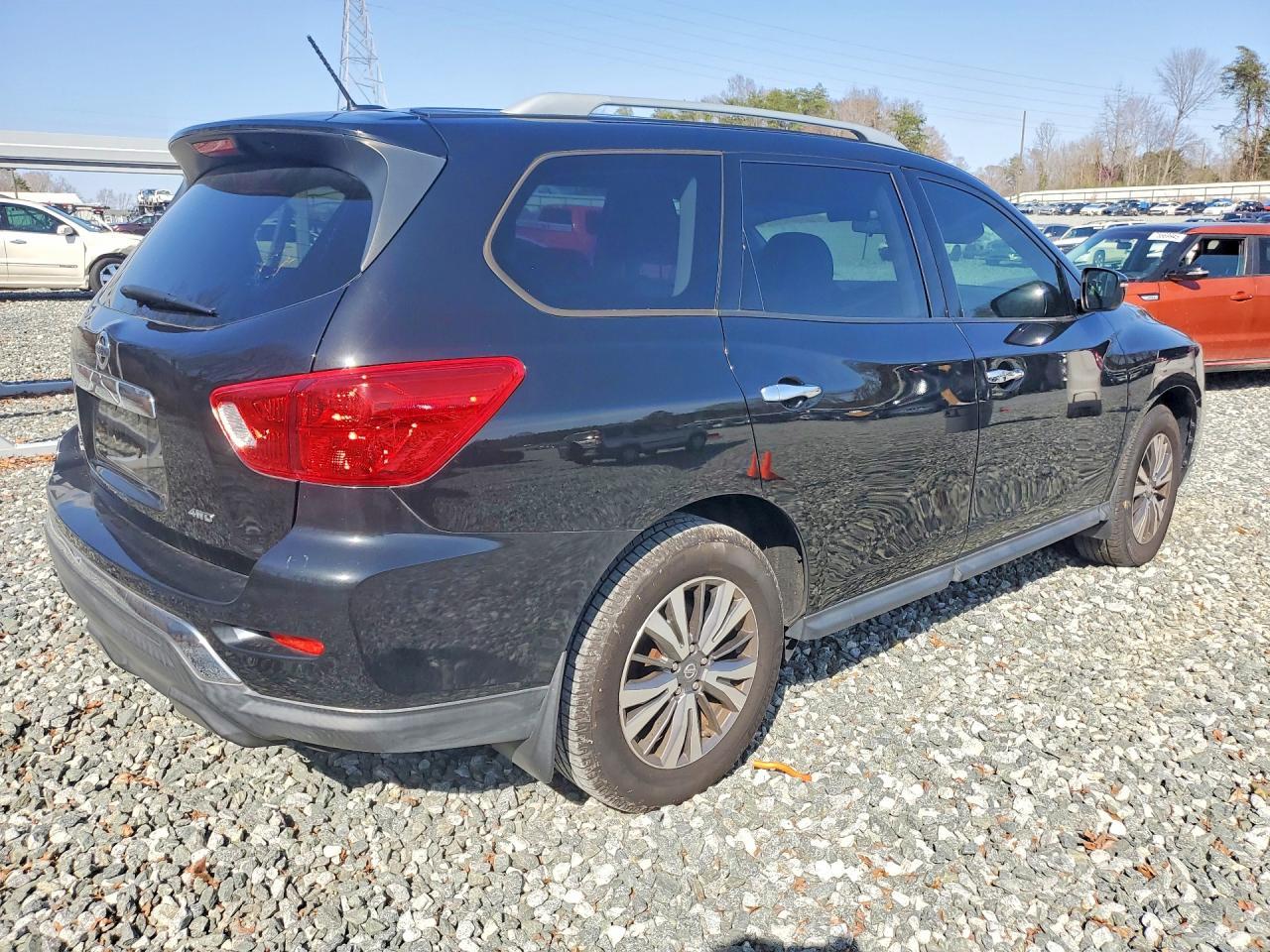 2018 NISSAN PATHFINDER