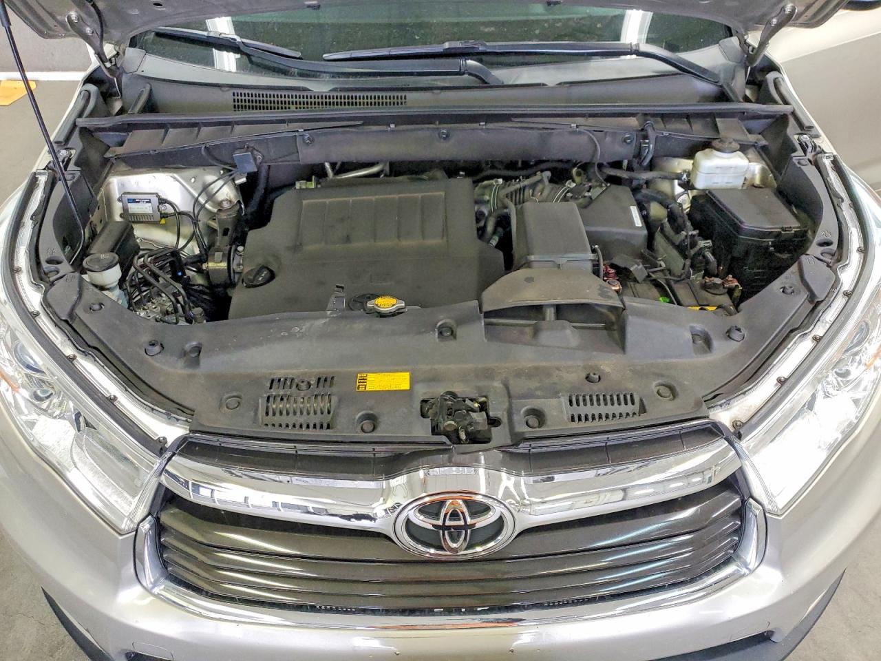 2014 TOYOTA HIGHLANDER