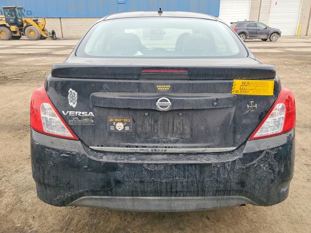 2017 NISSAN VERSA