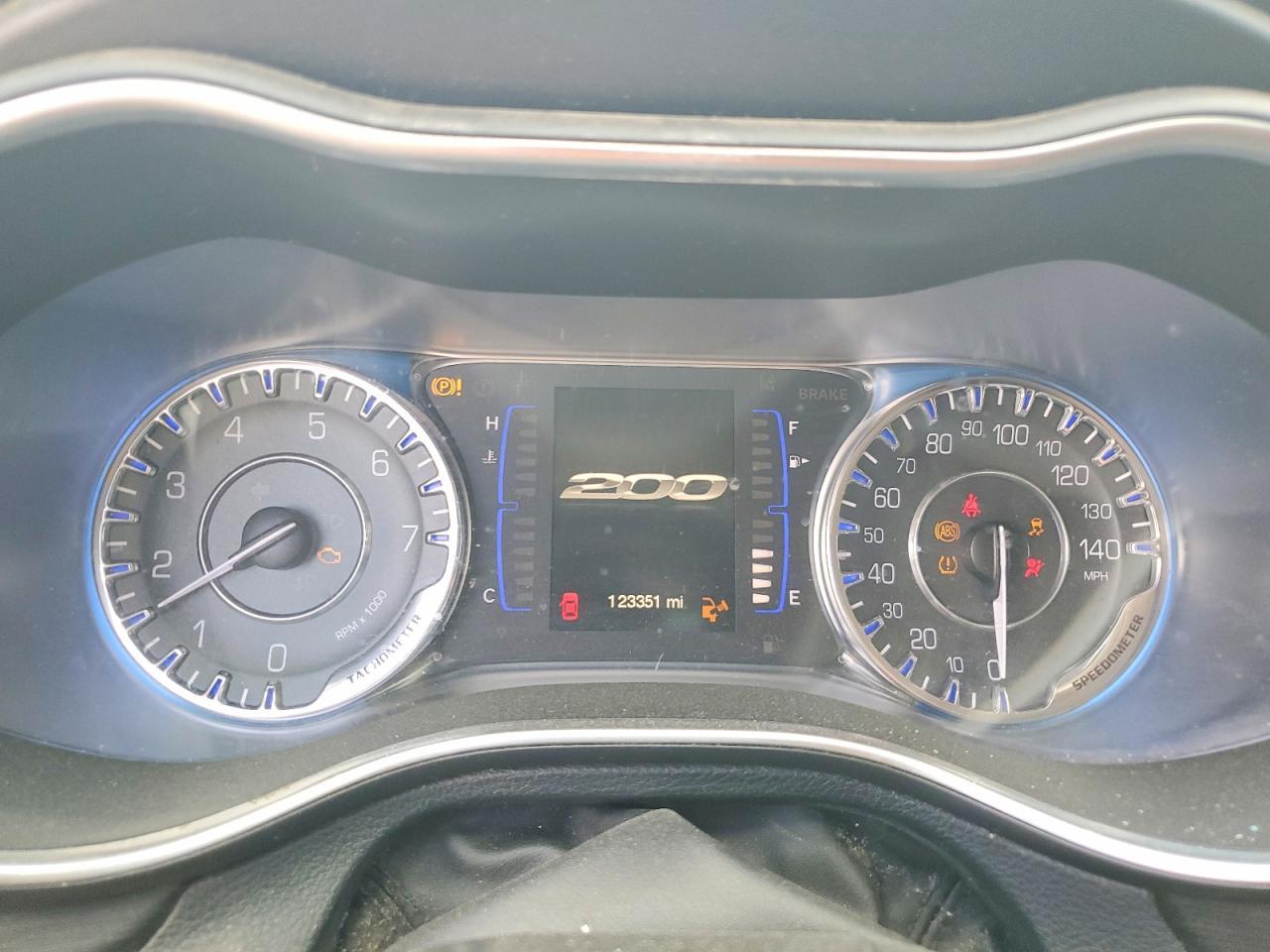 2015 CHRYSLER 200