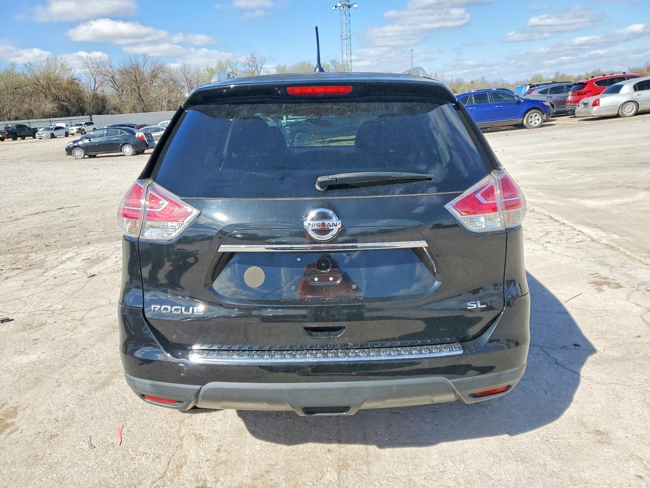 2016 NISSAN ROGUE