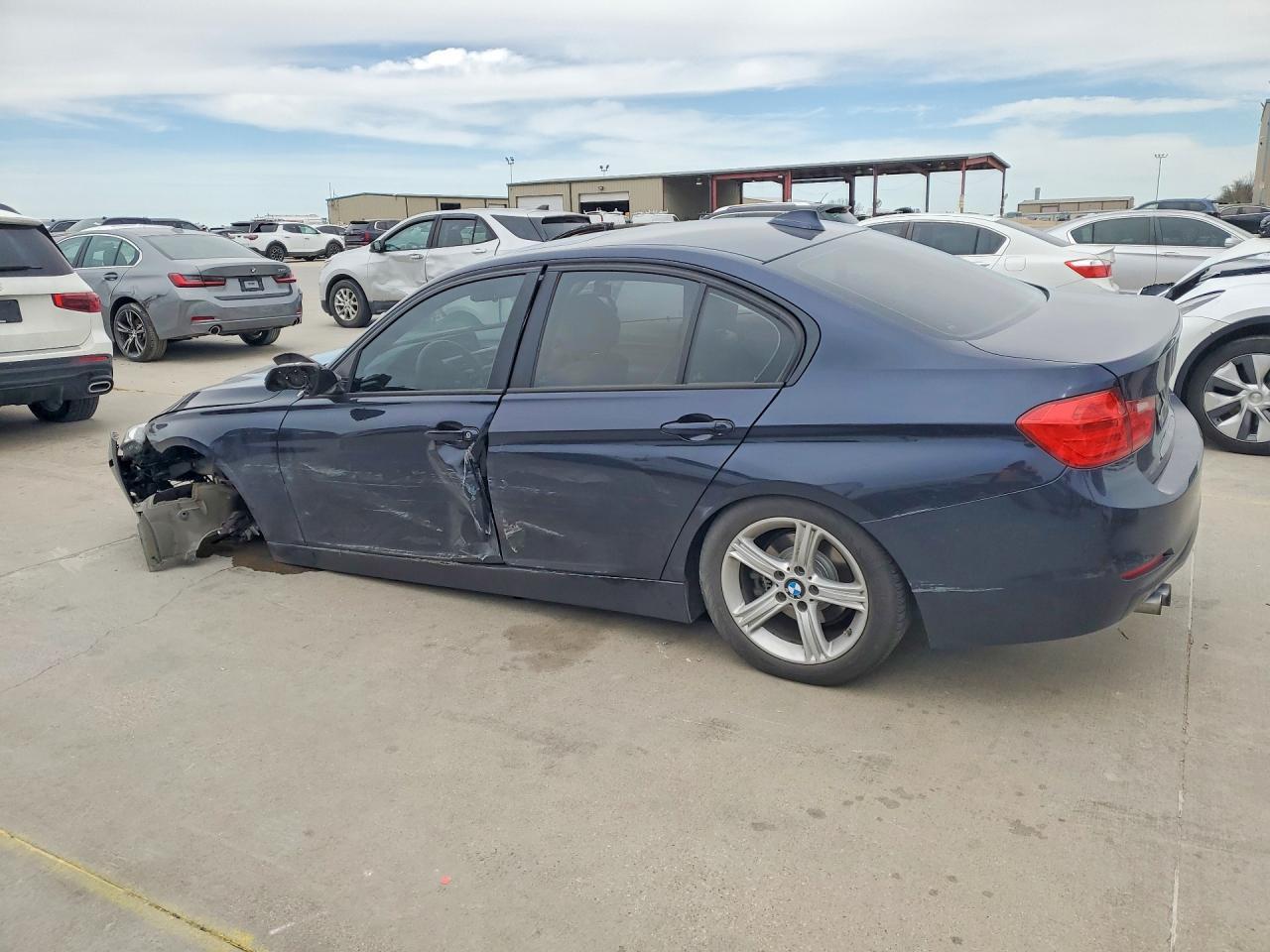 2013 BMW 3 SERIES