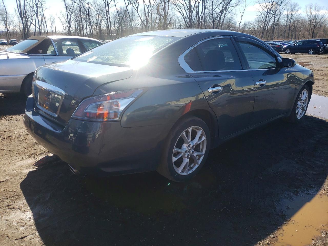 2013 NISSAN Maxima