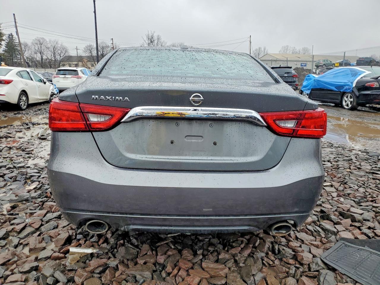 2017 NISSAN Maxima