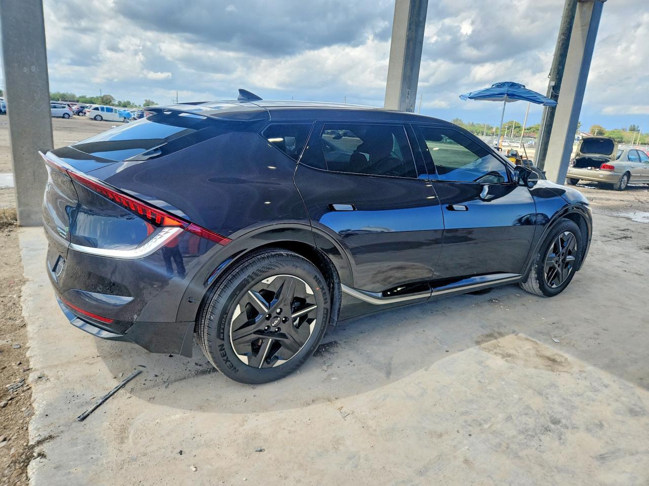 2025 KIA EV6