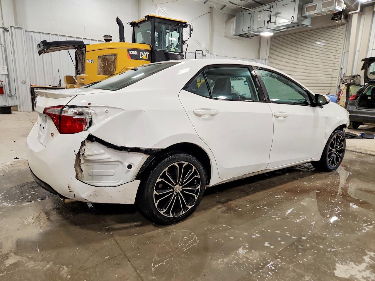 2015 TOYOTA COROLLA