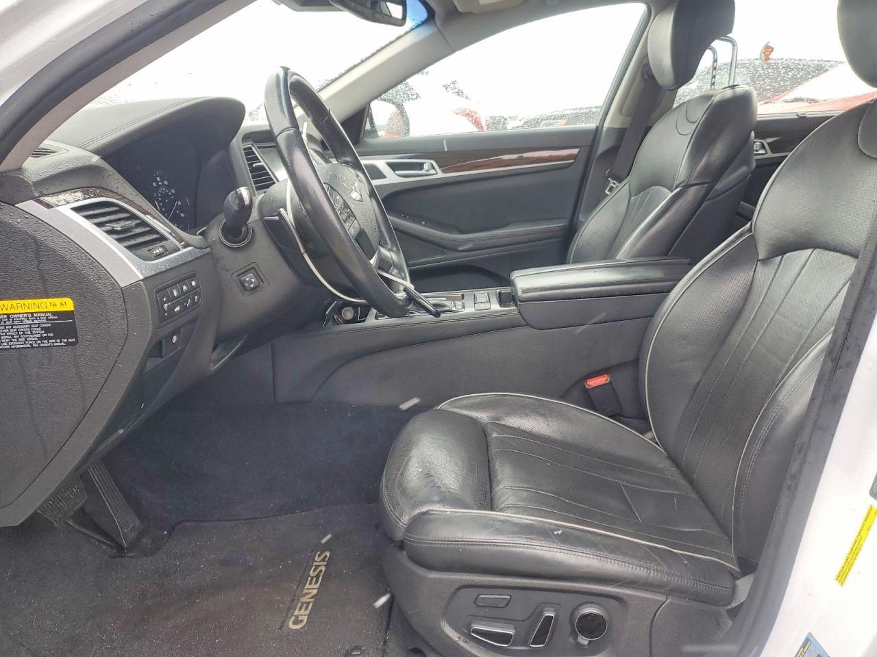 2015 HYUNDAI GENESIS