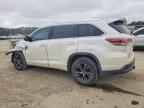 2016 TOYOTA HIGHLANDER
