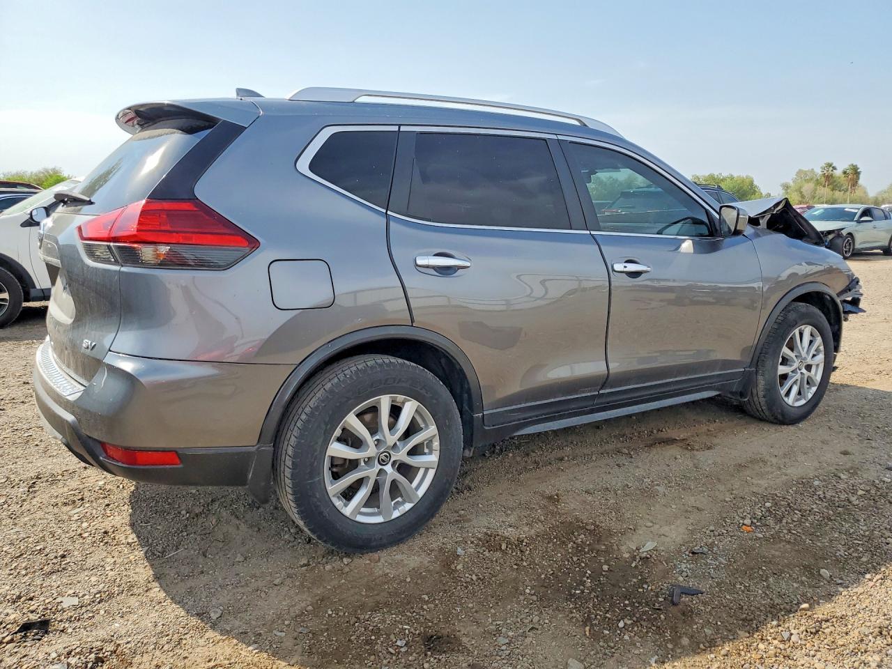 2017 NISSAN ROGUE