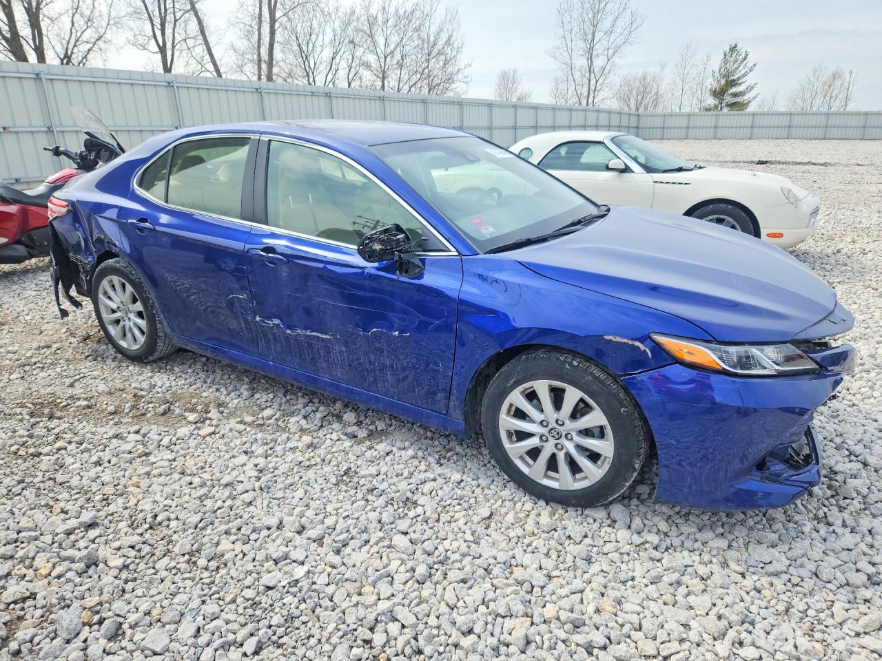 2018 TOYOTA CAMRY