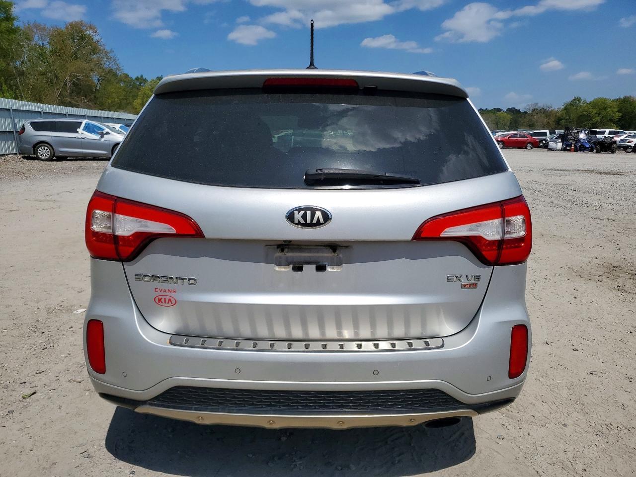 2014 KIA SORENTO