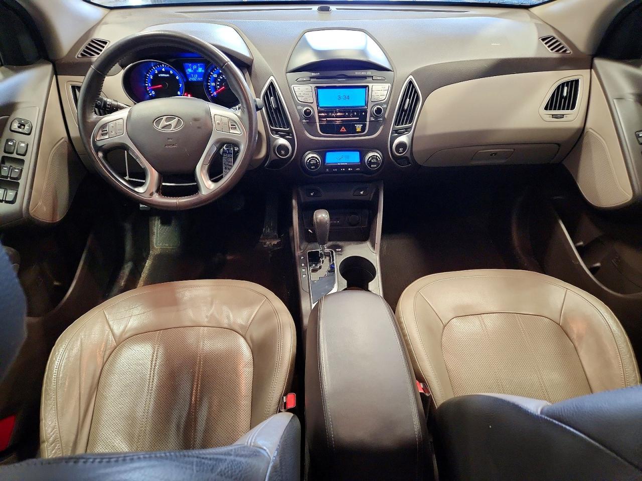 2011 HYUNDAI TUCSON