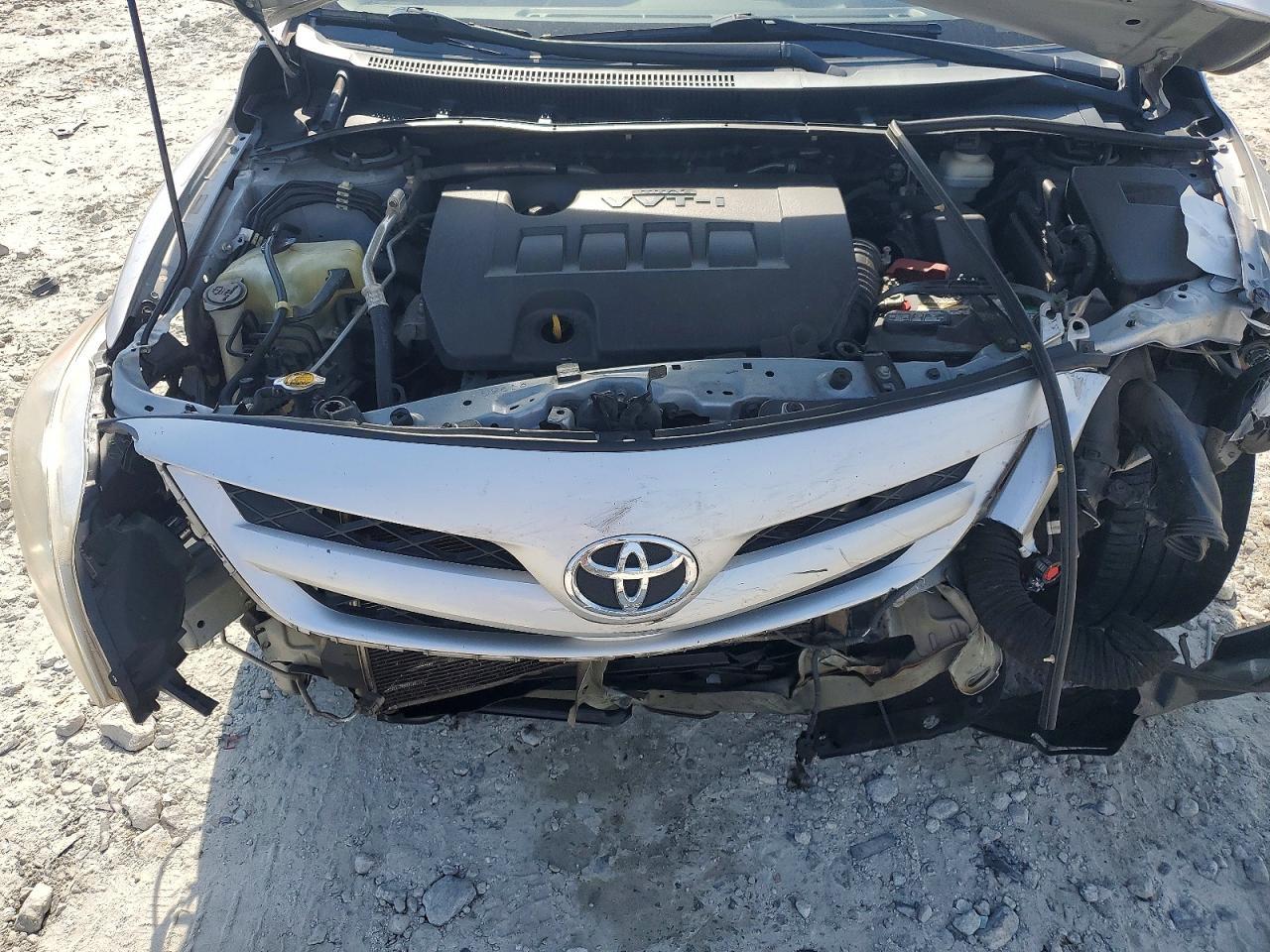 2011 TOYOTA COROLLA