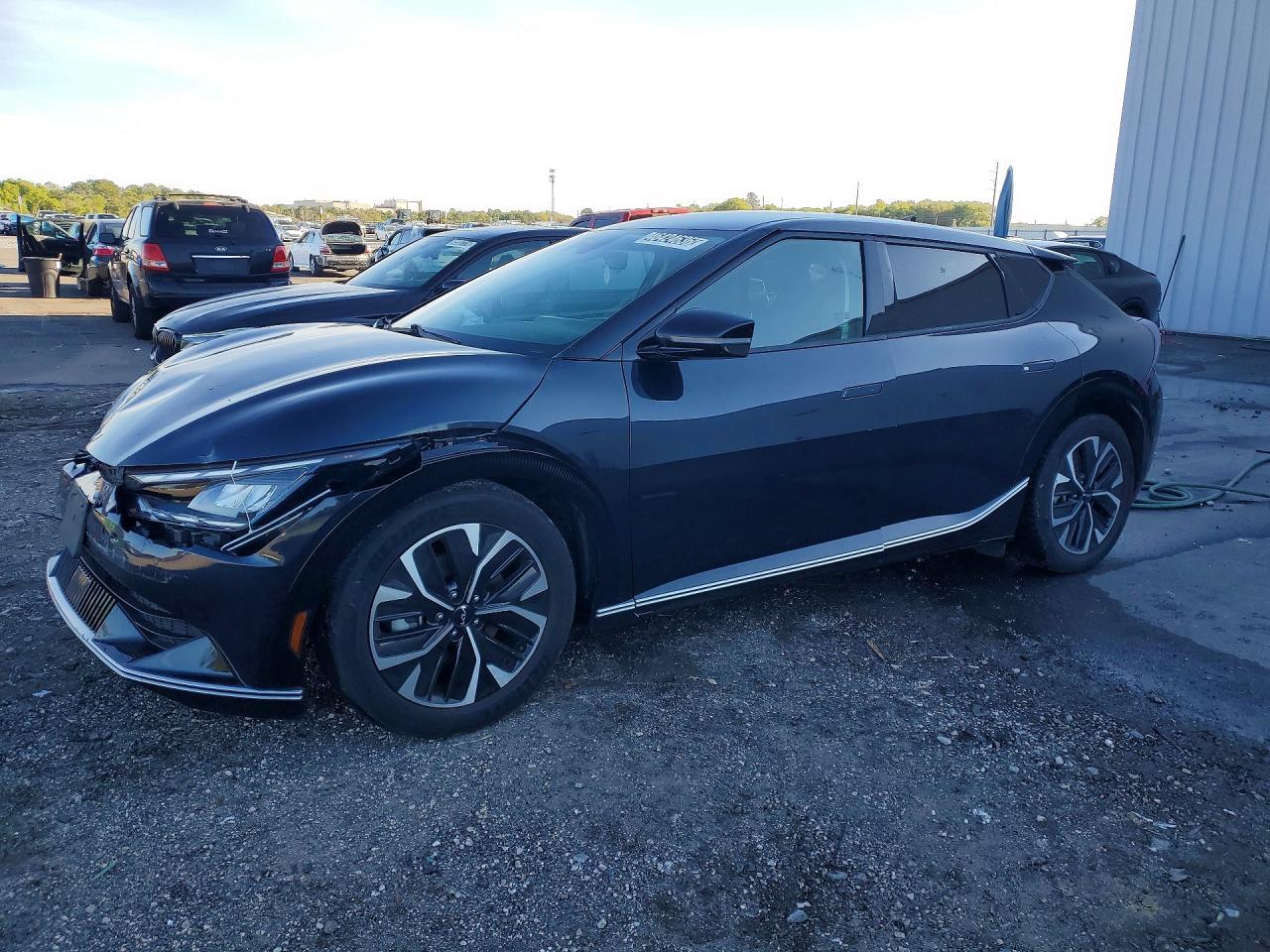 2023 KIA EV6