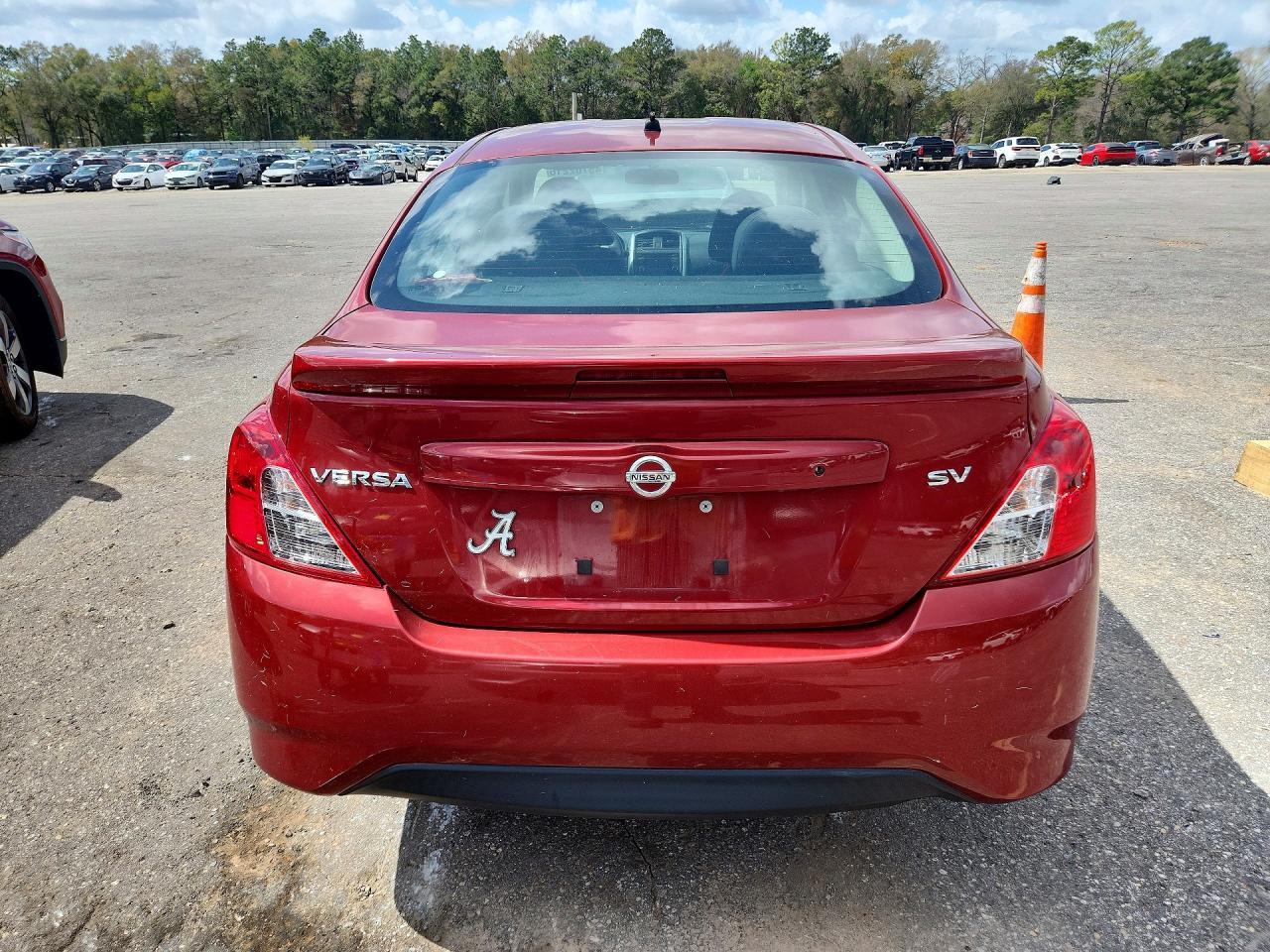 2018 NISSAN VERSA