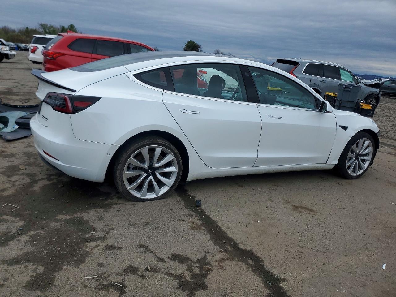 2019 TESLA MODEL 3