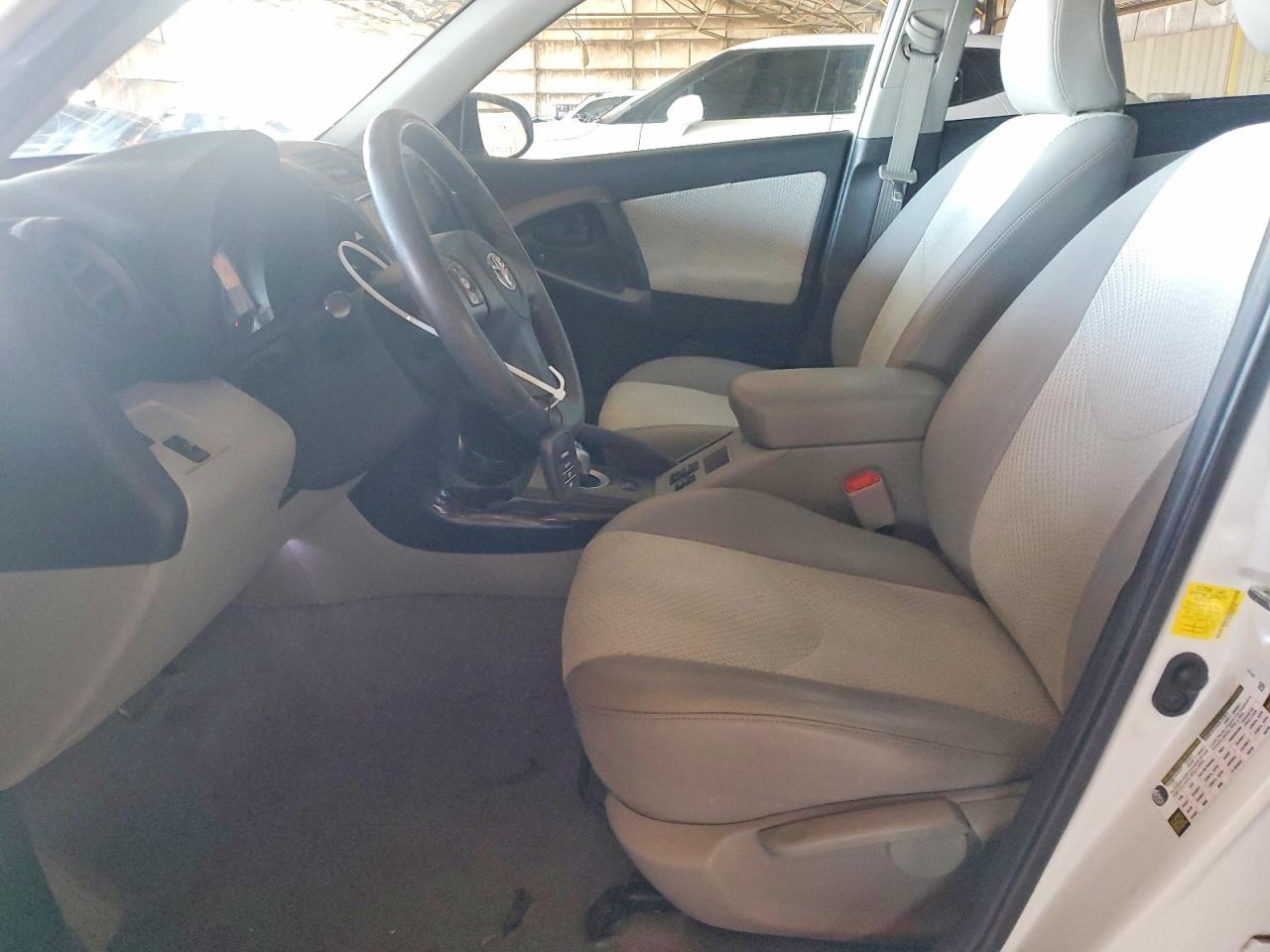 2013 TOYOTA RAV4
