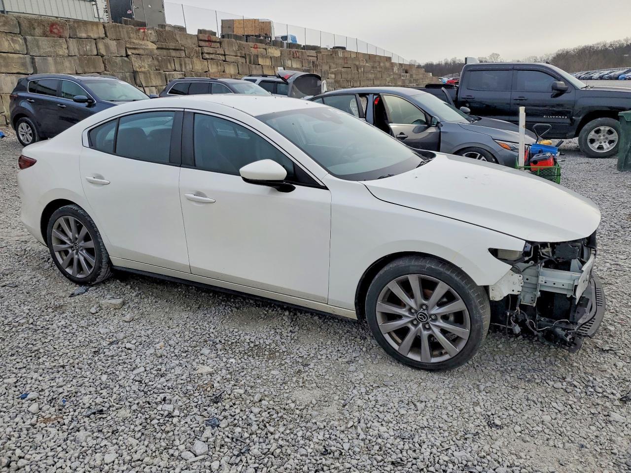 2020 MAZDA 3