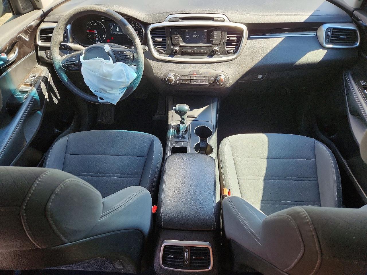 2017 KIA SORENTO