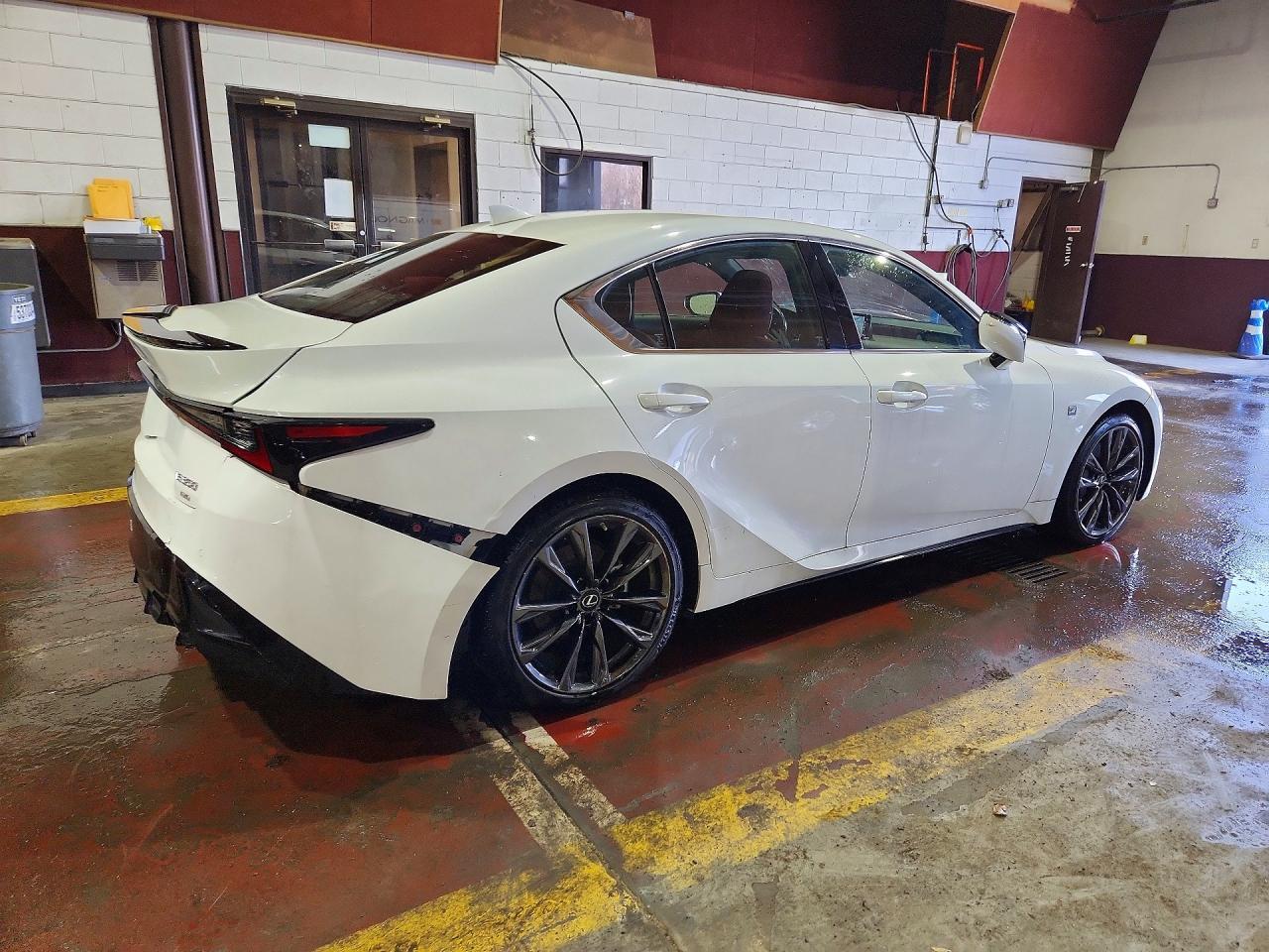 2022 LEXUS IS 350