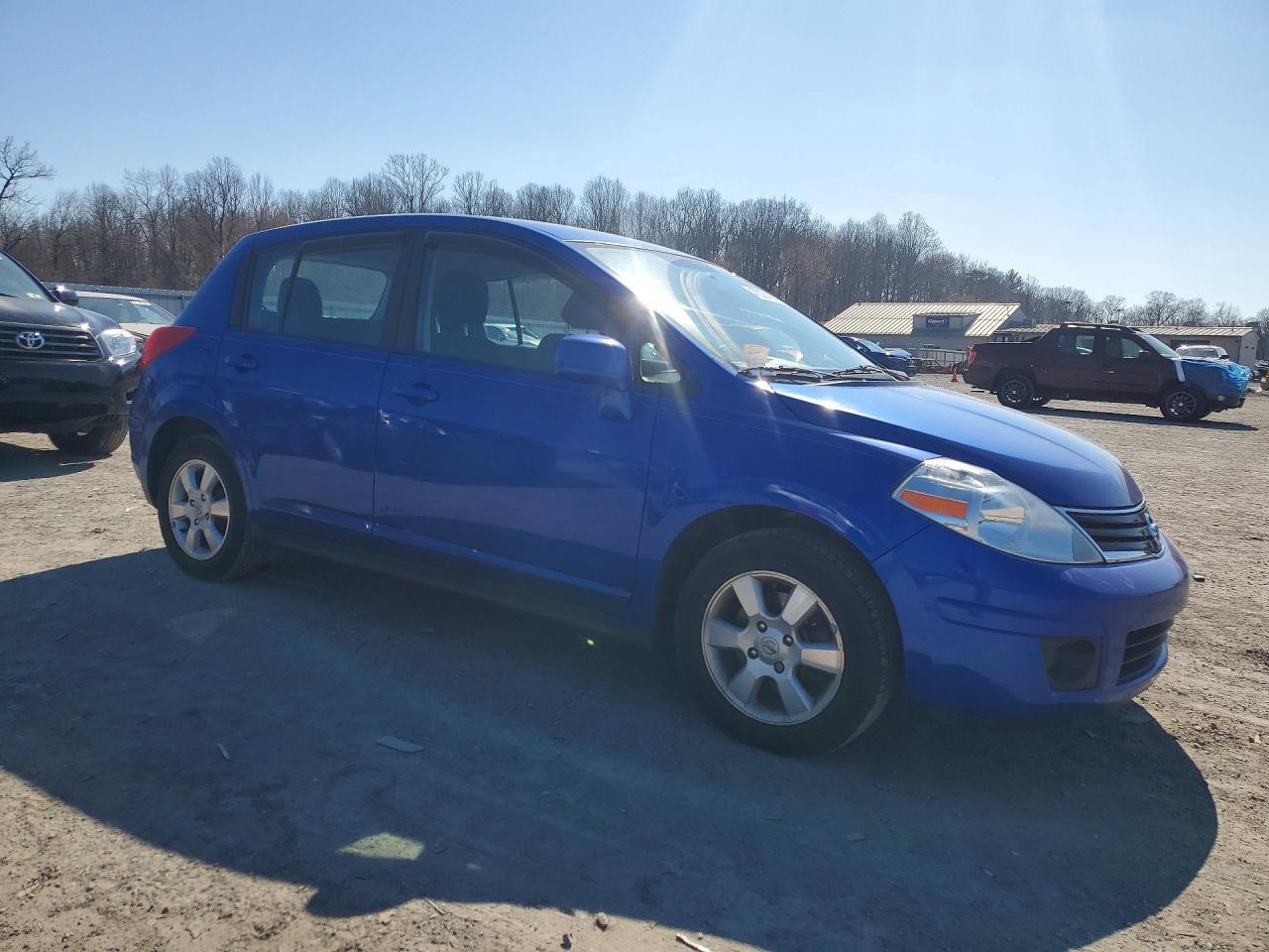 2012 NISSAN VERSA