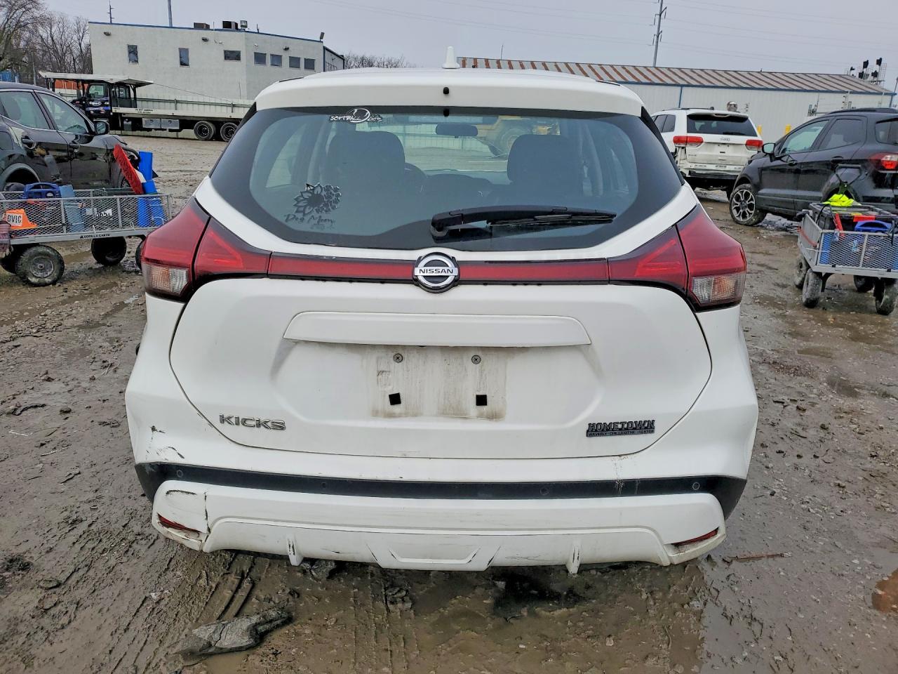 2021 NISSAN KICKS