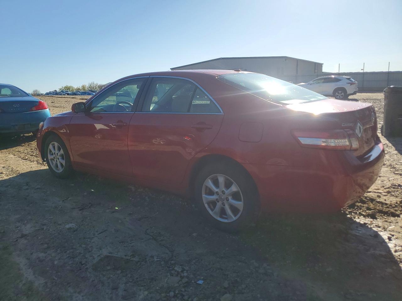 2011 TOYOTA CAMRY
