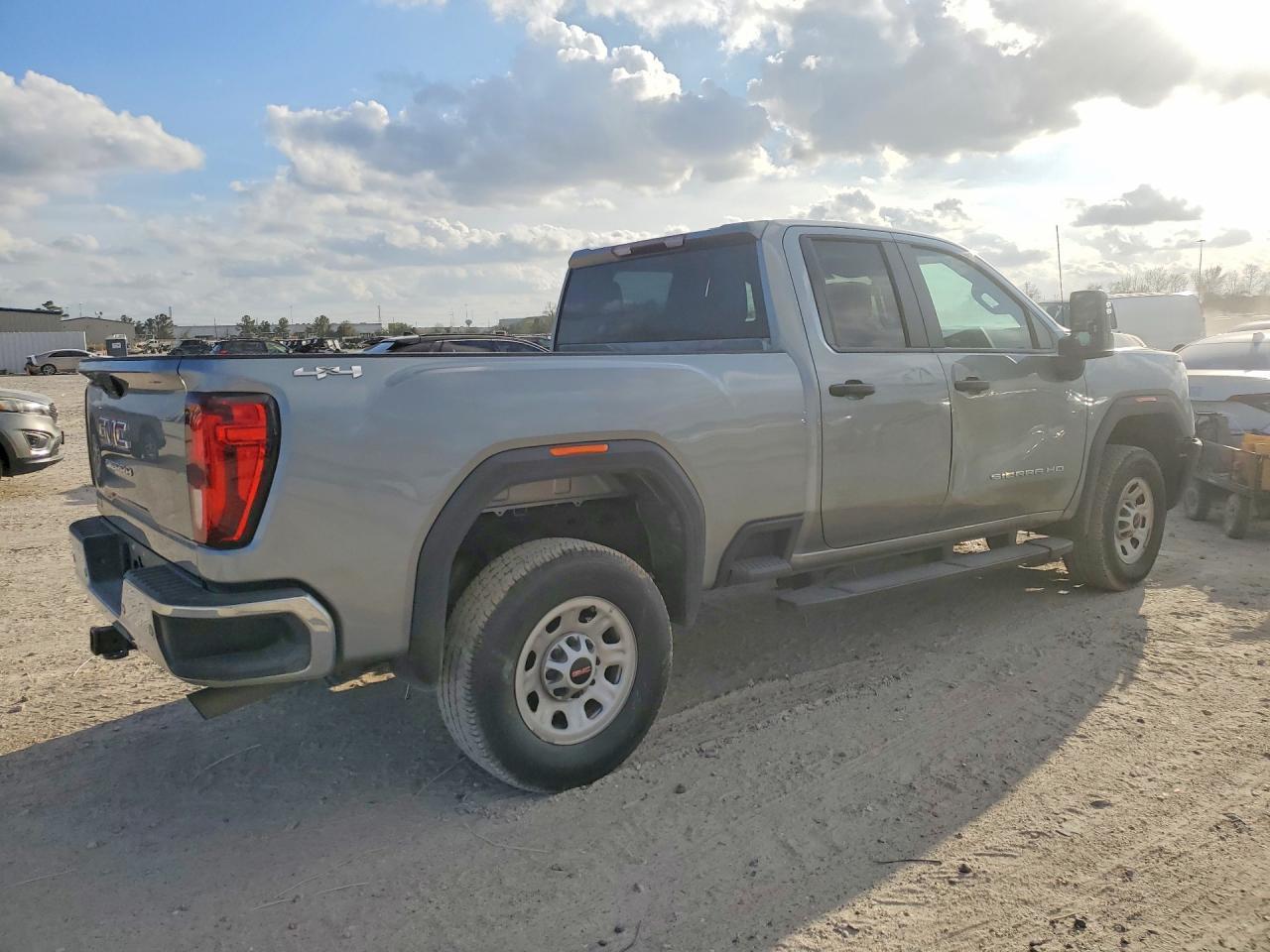 2024 GMC Sierra