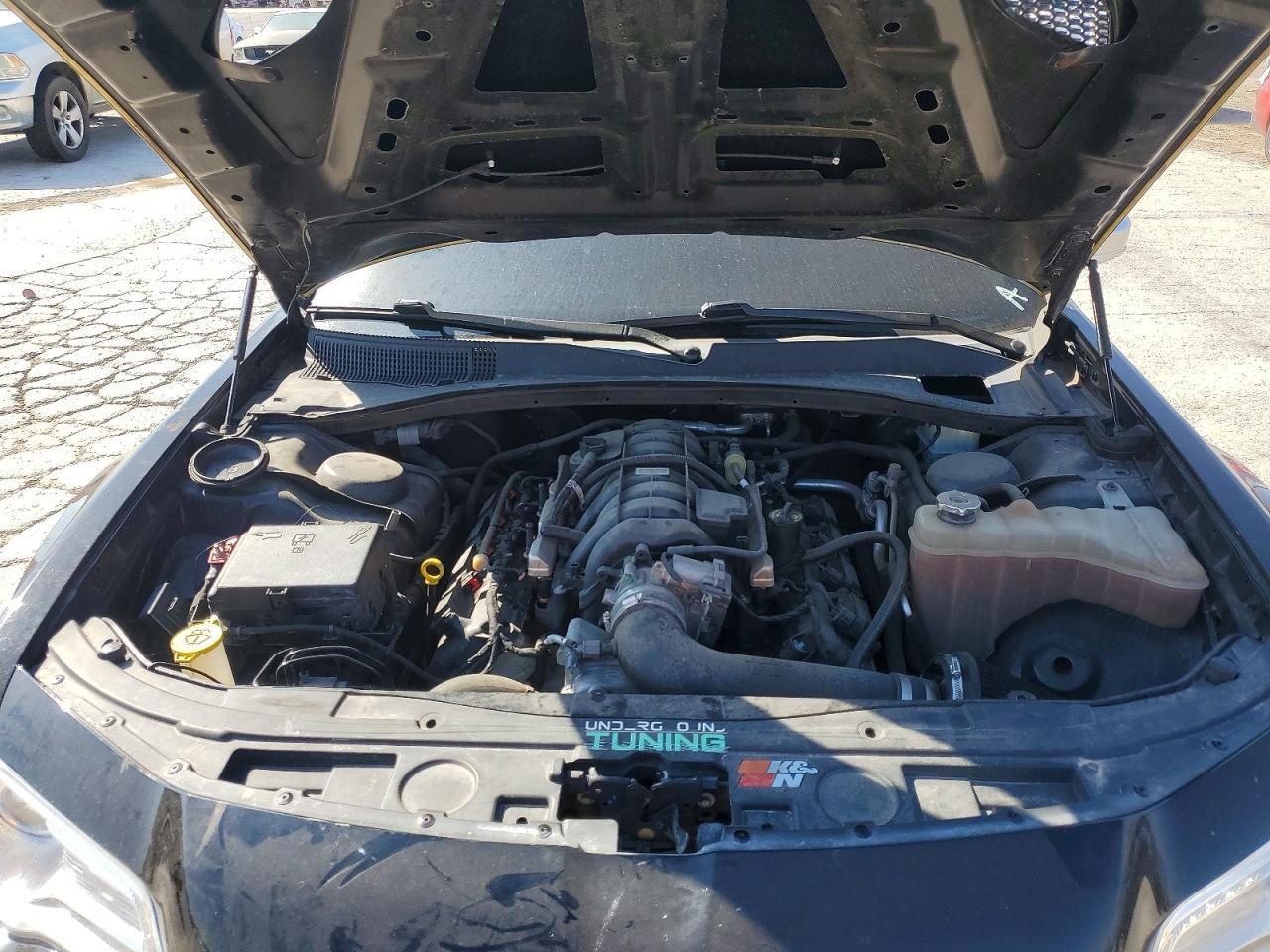 2019 CHRYSLER 300