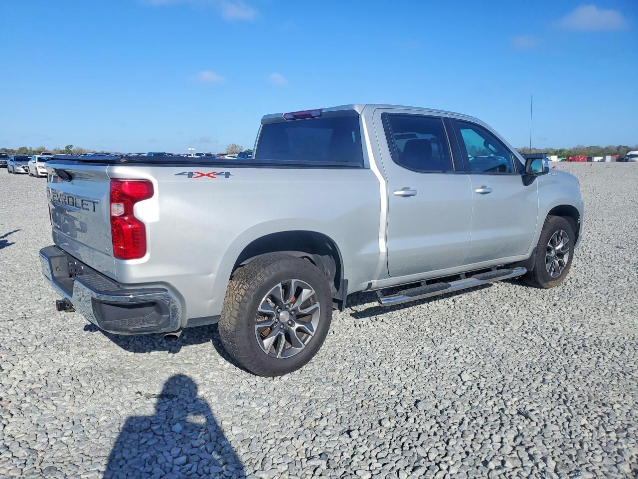2022 CHEVROLET Silverado