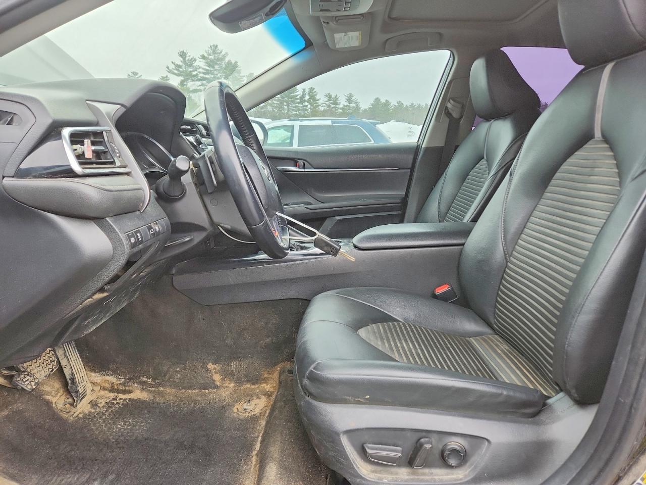 2018 TOYOTA CAMRY