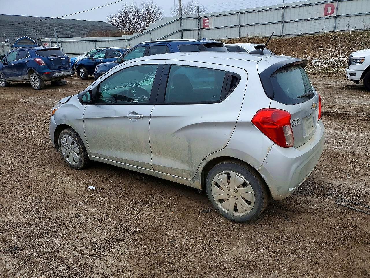 2016 CHEVROLET Spark