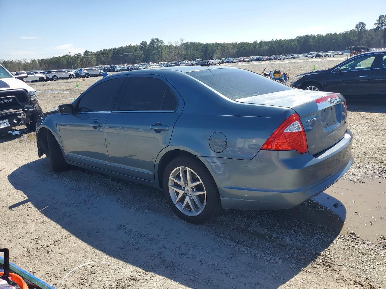 2011 FORD FUSION