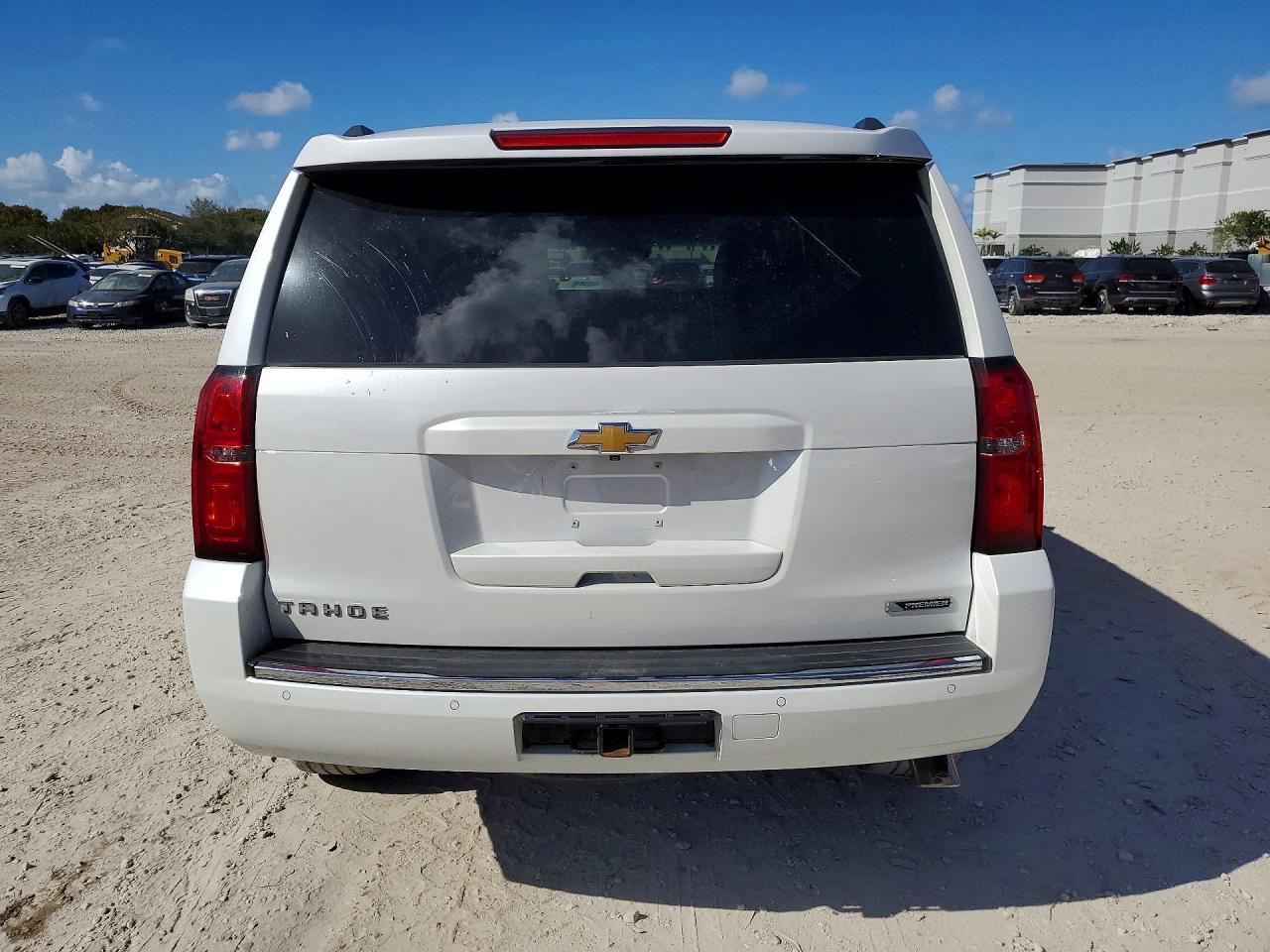 2017 CHEVROLET Tahoe