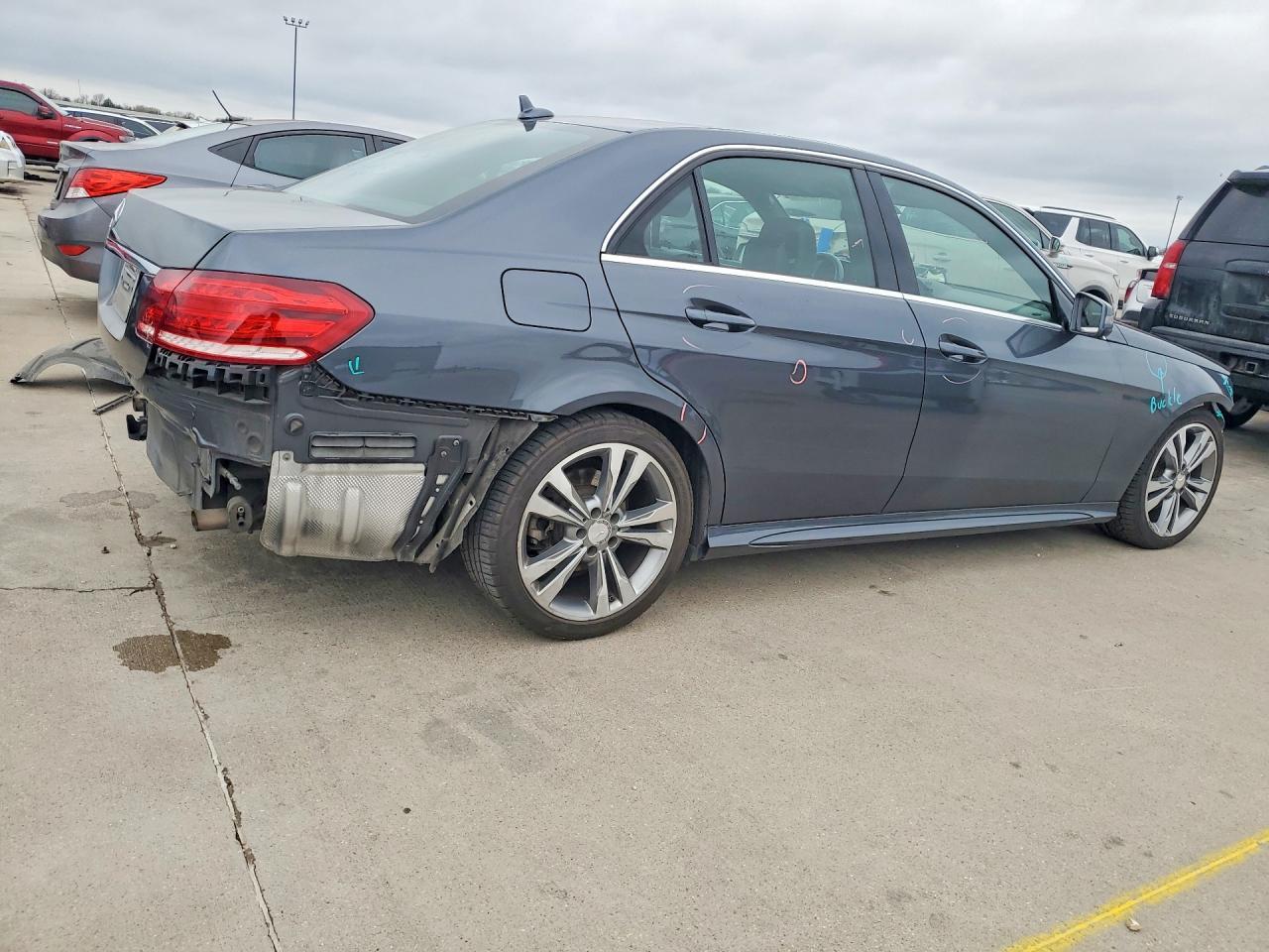 2014 MERCEDES-BENZ E-Class