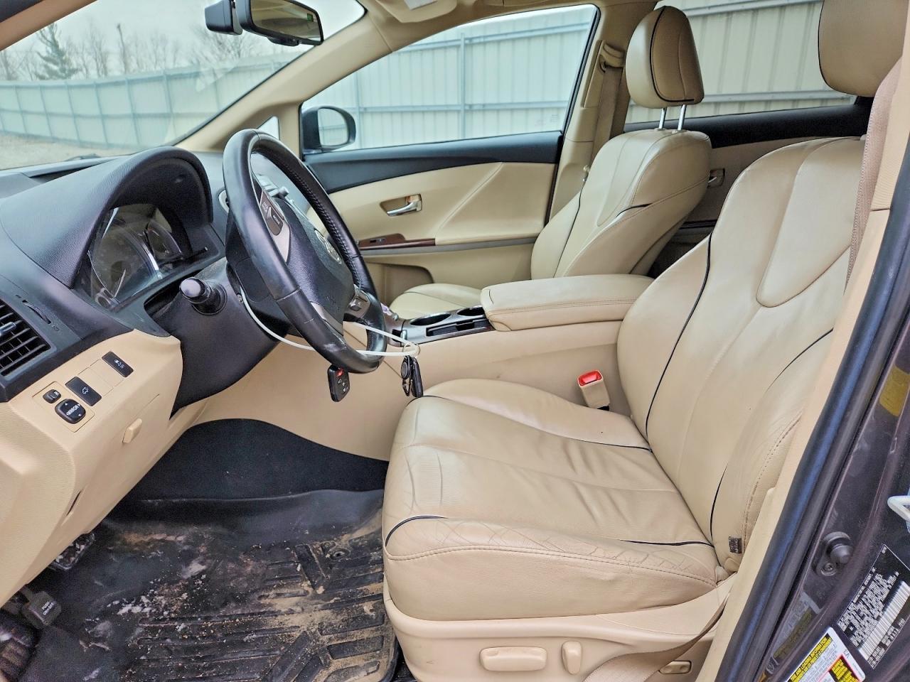 2010 TOYOTA VENZA