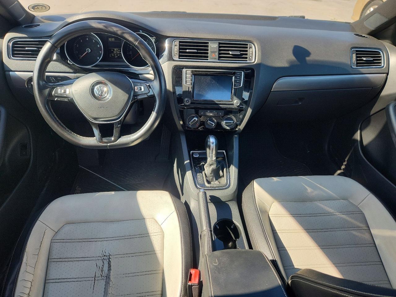 2016 VOLKSWAGEN JETTA