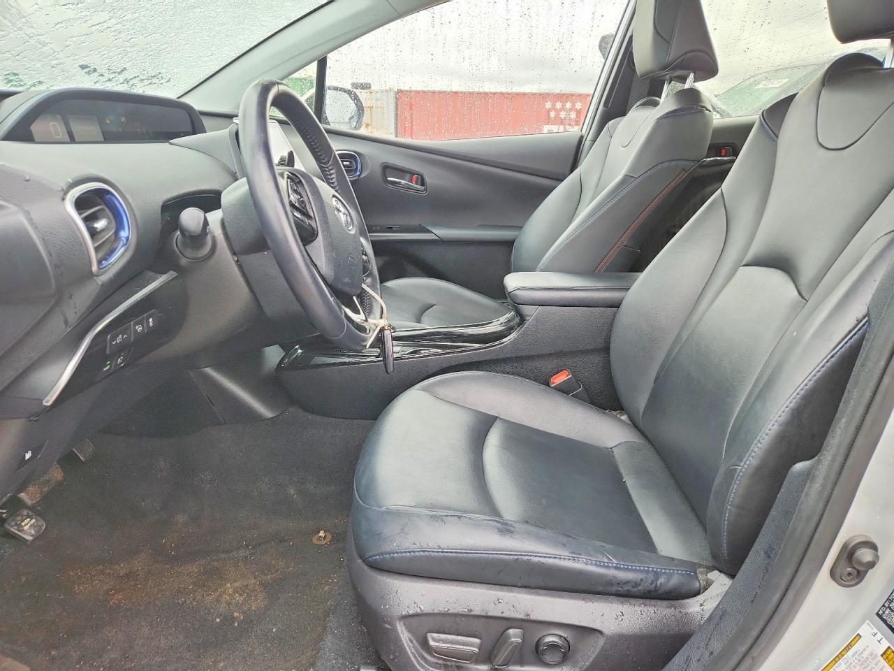 2019 TOYOTA PRIUS