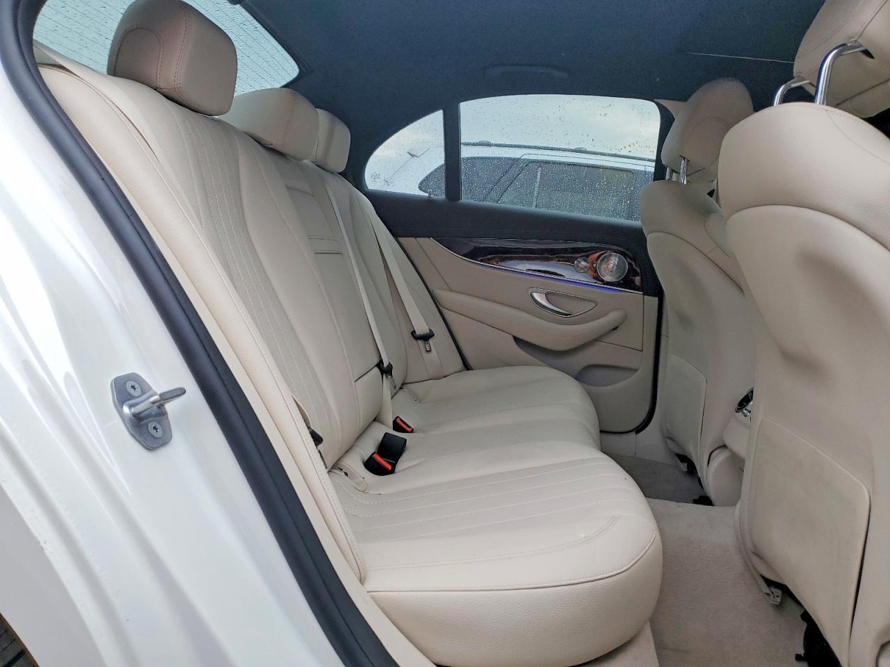 2017 MERCEDES-BENZ E-Class