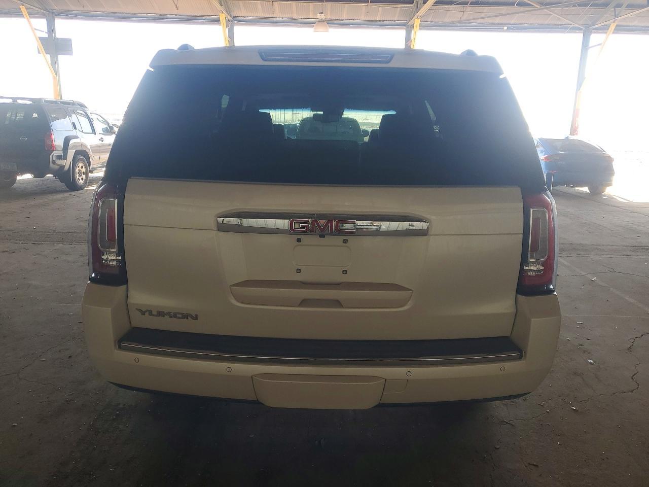 2015 GMC Yukon