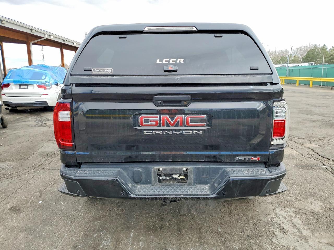 2023 GMC CANYON