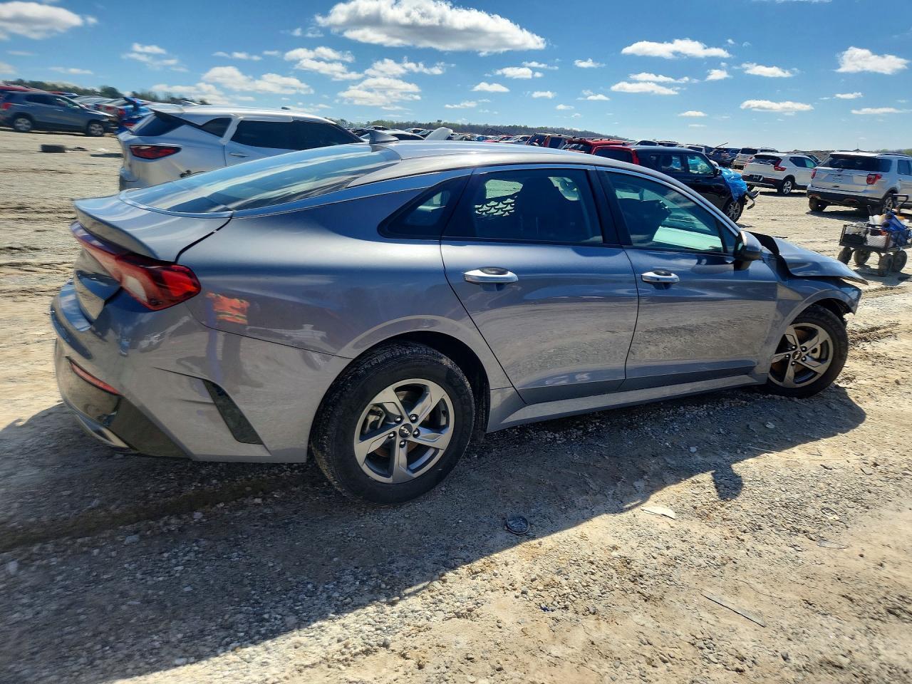 2023 KIA K5