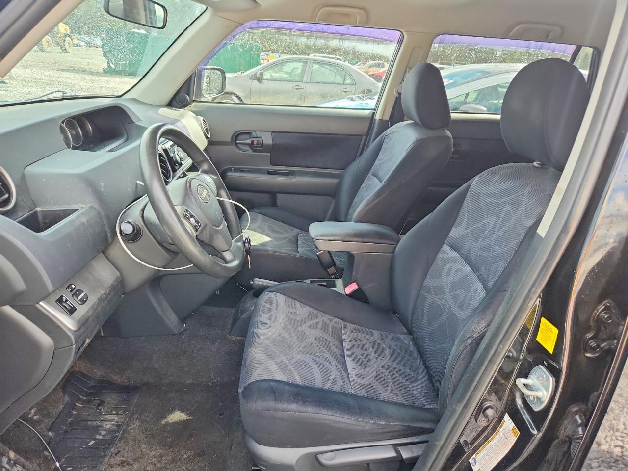 2011 SCION xB