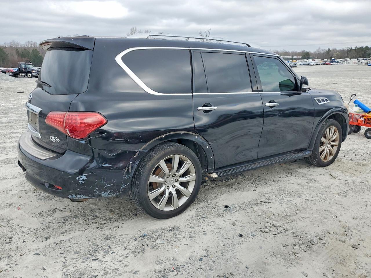 2012 INFINITI QX56