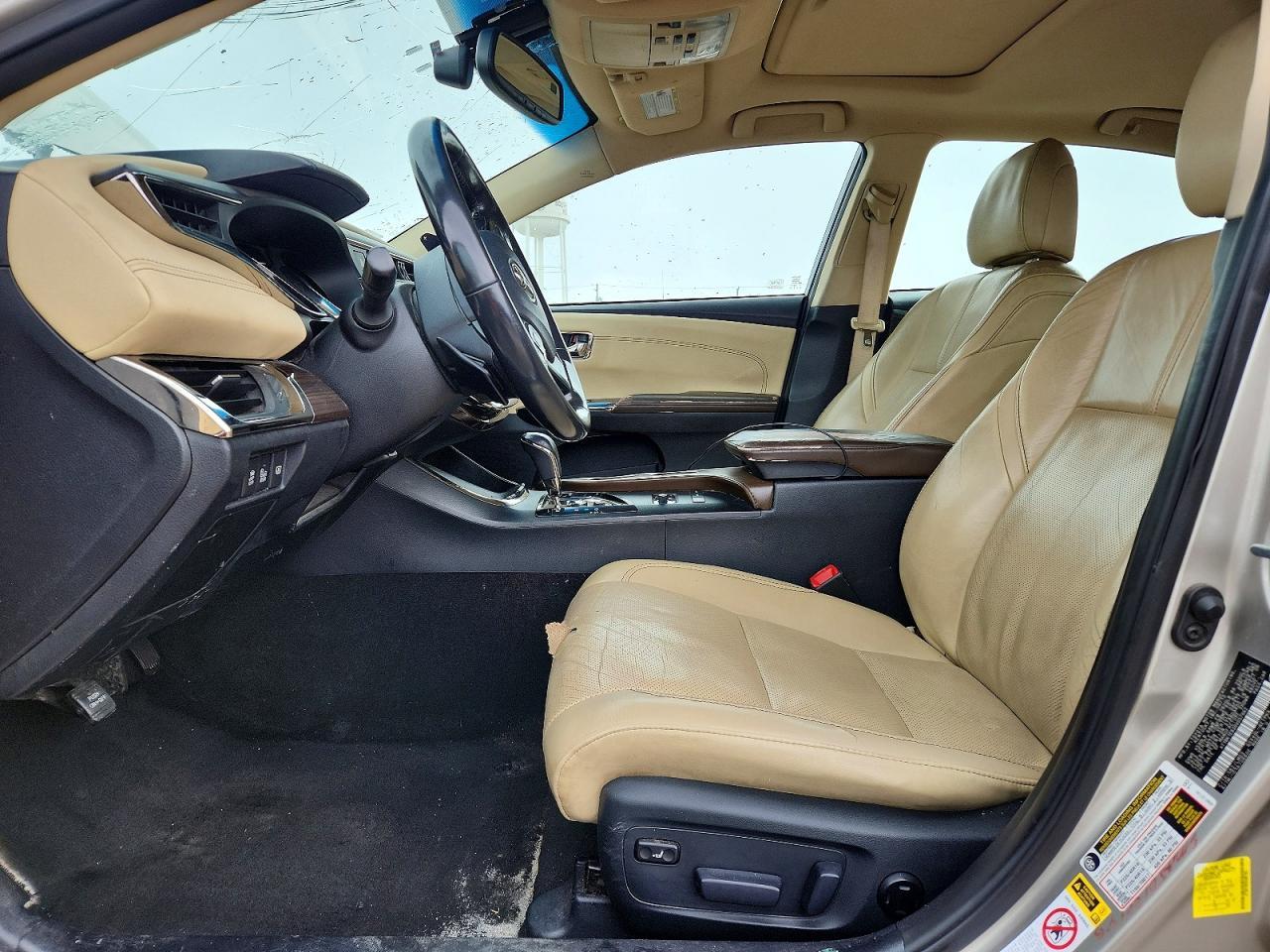 2013 TOYOTA Avalon